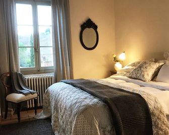 Country Farmhouse with Magnificient Gardens near Siena, Tuscany - Siena - Habitación