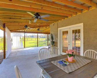 Private Patio with View Peaceful Trenton Home - Trenton - Patio