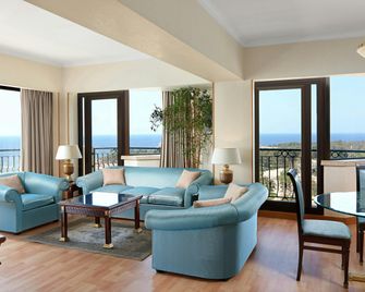 فندق شيراتون المنتزه - الإسكندرية - غرفة معيشة