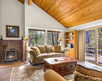 Sunriver Red Fir Retreat - Sunriver - Sala de estar