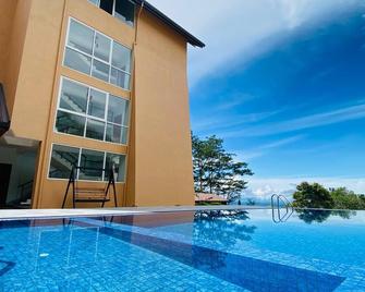 Mount Hunt Resort - Beragala - Piscina