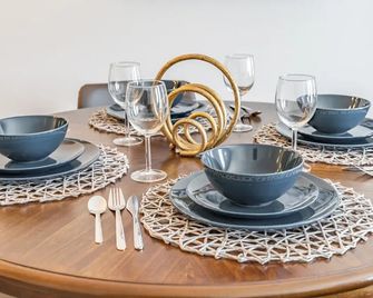 Orange County Luxury Apartments - Santa Ana - Comedor