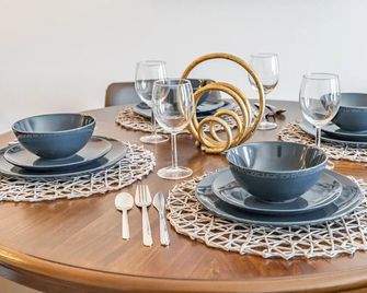 Orange County Luxury Apartments - Santa Ana - Comedor