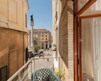 Leccesalento Bed And Breakfast - לצ'ה - מרפסת