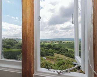 Stonecutter's Cottage - Stoke-sub-Hamdon - Balcony
