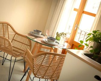 Apartamentos Vita Center - Grenade - Salle à manger