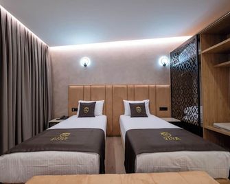 Hotel Dior - Kruje - Quarto