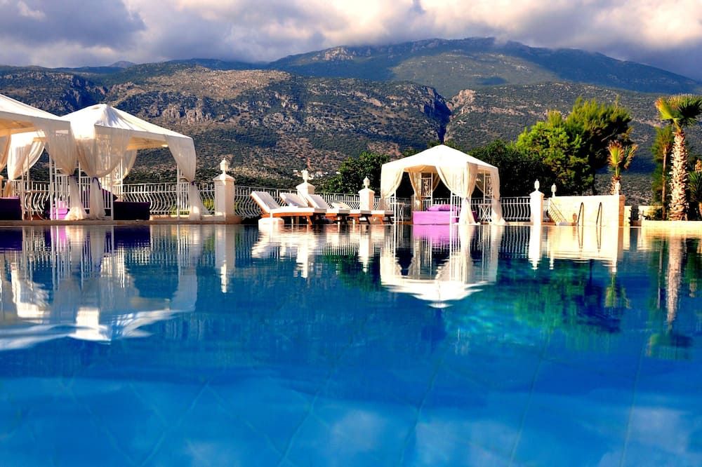 فندق لوكا الحصري - للضيوف الأكبر من 12 سنة فقط