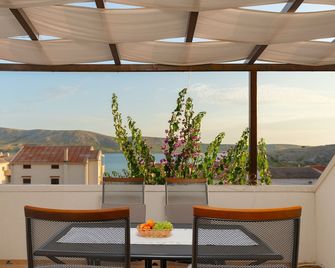 Apartments Luka - Zubovići - Balcón