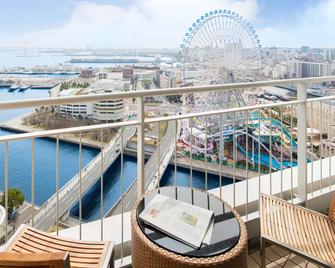 The Yokohama Bay Hotel Tokyu - Yokohama - Balkon