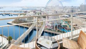 The Yokohama Bay Hotel Tokyu - Yokohama - Balcón