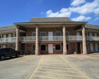 Lakeview Hotel - West Columbia - Budova