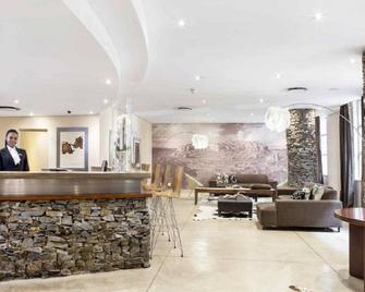 Premier Hotel Mapungubwe - Johannesburg - Front desk