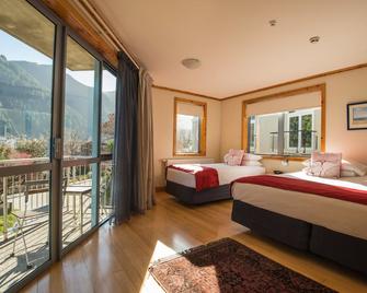 Coronation Lodge - Queenstown - Bedroom