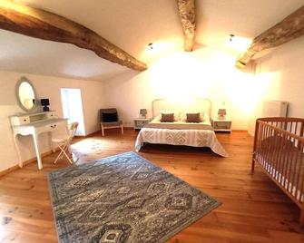 Maison Avec 2 Logements Indépendants - Gauriac - Habitación