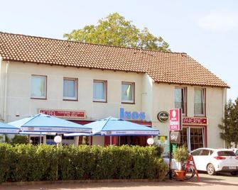 Hotel Taverne Inos - Laatzen - Edificio