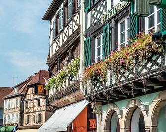 La Fontaine Sainte Odile - Obernai - Bina