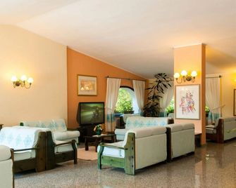 Alba Dorata Resort - Cala Liberotto - Salon
