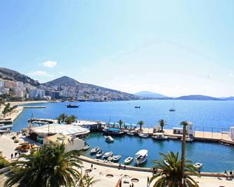 Hotel Real - Sarandë - Dormitor