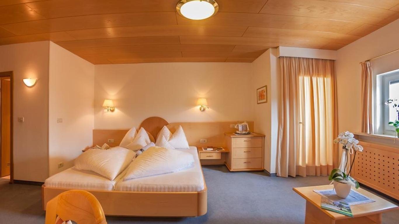 Glanzhof Hotel & Apartments