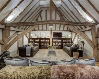 The Restoration Barn - Great Dunmow - Living room