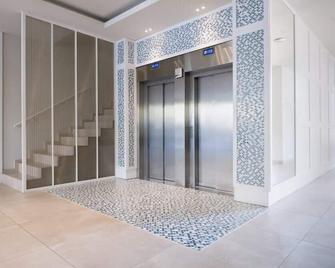 Apartaments Cye Salou - Salou - Lobby