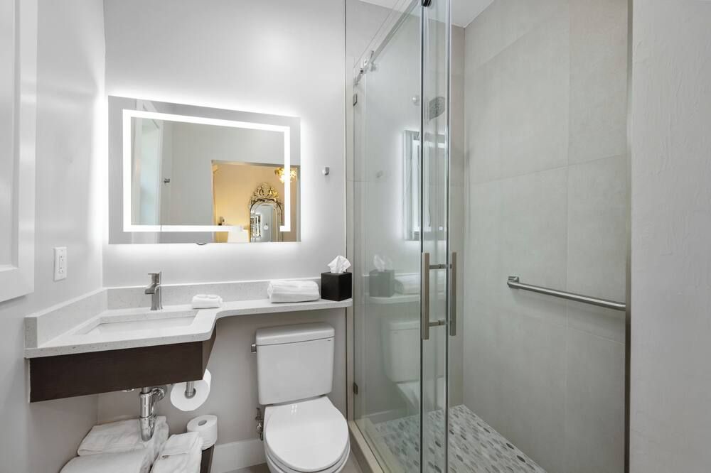 Shangri-La Springs - Bonita Springs - Baño