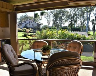 Top-Floor 2-Bed, 2-Bath Retreat with Stunning Ocean & Golf Course Views! - Waikoloa Village - Balkon