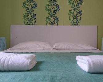 Pisa Lodge B&B Hostel - Pisa - Camera da letto