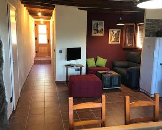 Cozy Apartment In The Priorat, With Magnificent Views Of The Montsant - Torroja - Sala de estar