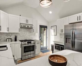 New Decatur Bungalow - Decatur