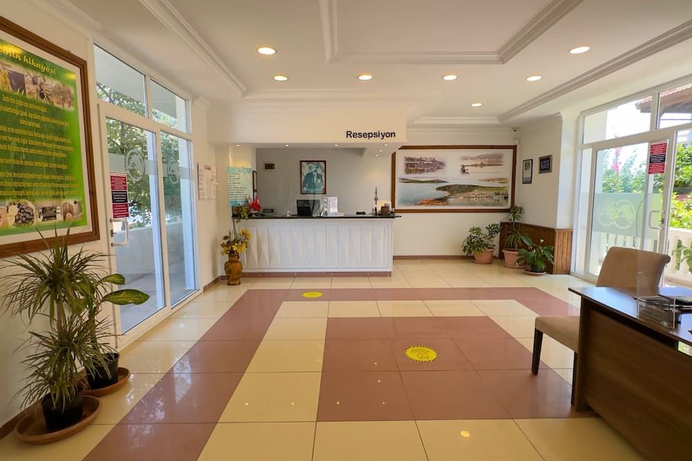 Cunda Butik Otel Ezer - אייבאליק - דלפק קבלה