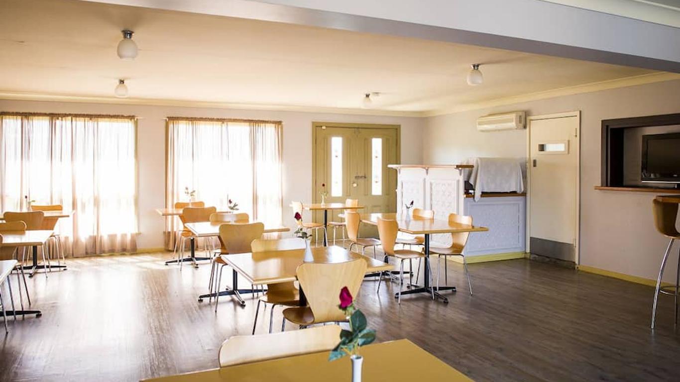 Cherry Blossom Motor Inn