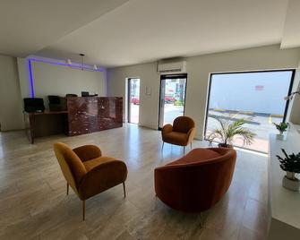 Dusk Hotel Hollywood - Los Angeles - Lobby