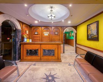 Treebo Green View, Park Circus - Kolkata - Front desk