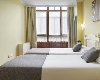 Iraipe Ongi Hotel - Oñate - Habitación