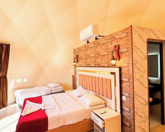 Rum Royal Dunes Camp & tour - Valle de la Luna - Habitación