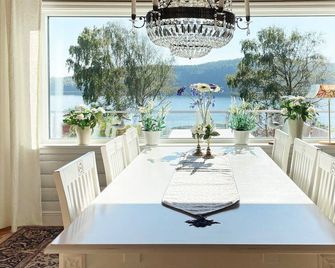 8 person holiday home in Uddevalla-By Traum - Uddevalla - Sala de jantar