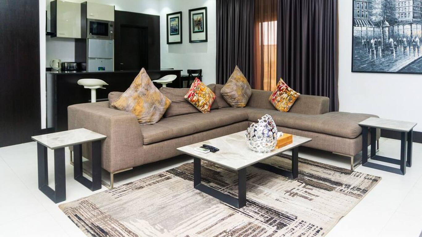 Greenpoint Hotel