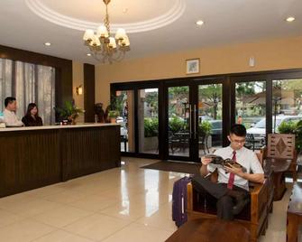 Hotel Vistaria - Johor Bahru - Lễ tân