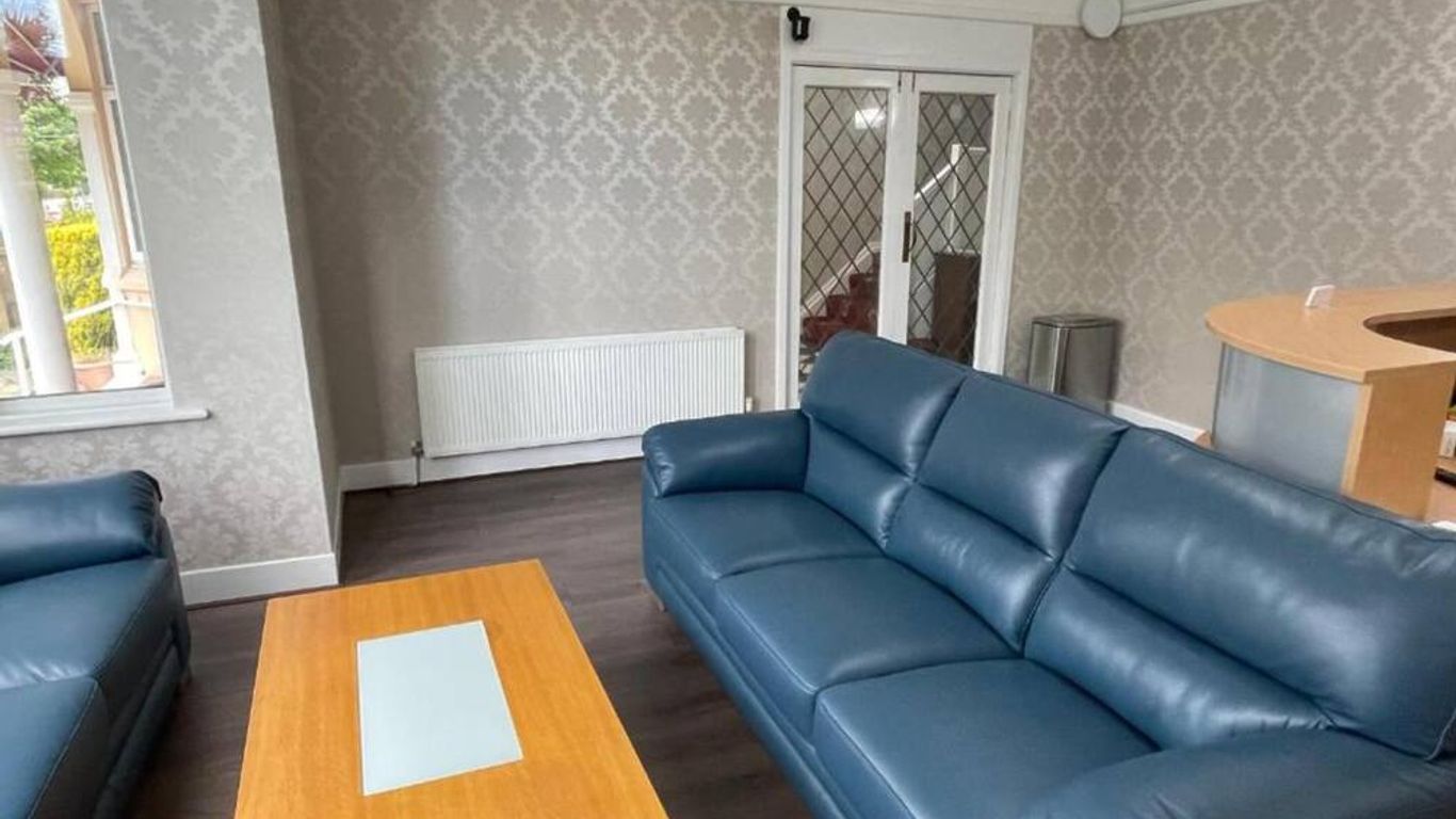 OYO Queens Hotel, Skegness