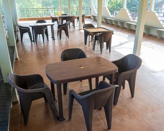 Anandvan Beach Resort - Alibag - Restaurant