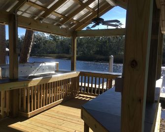 The Presidential Lodge at Steinhatchee Landing - Steinhatchee - Balcón