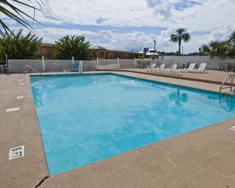 Sweet Dream Inn - Pensacola - Pool