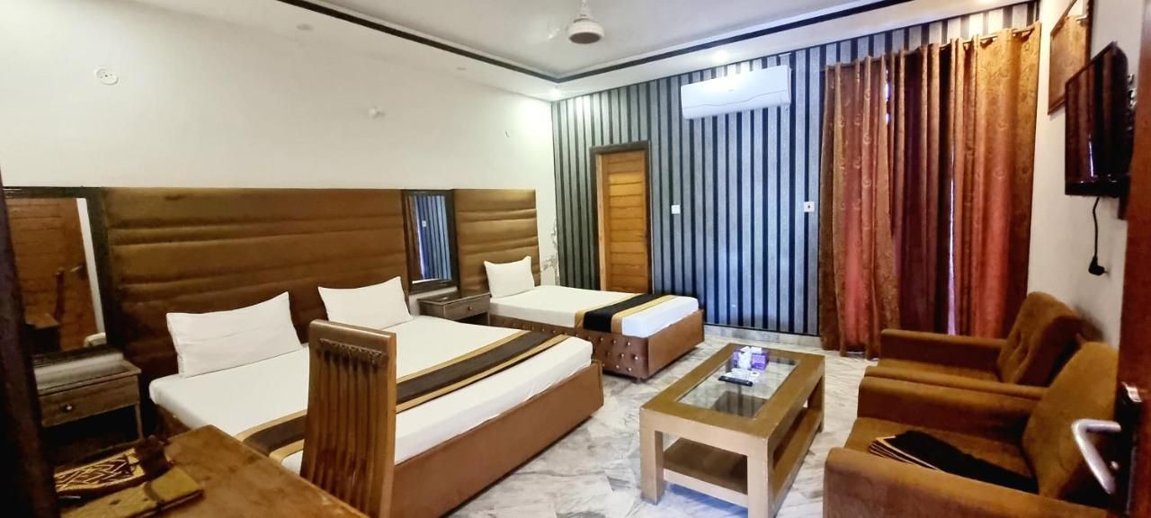 Pakeeza One Hotel thumbnail 2