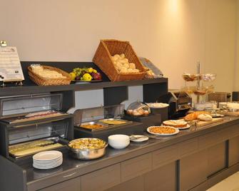 Hotel Moderno - Stresa - Buffet