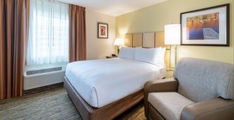 Candlewood Suites Washington-Dulles Herndon - Herndon - Bedroom