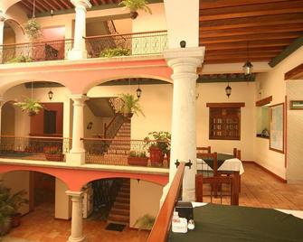 Hotel Cantera Real - Oaxaca - Patio