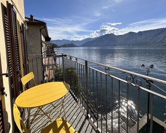 Casa Mia - Lake Como - Colonno - Balcon