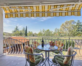 Apartments with Pool Villa Fjord - Rovigno - Balcone